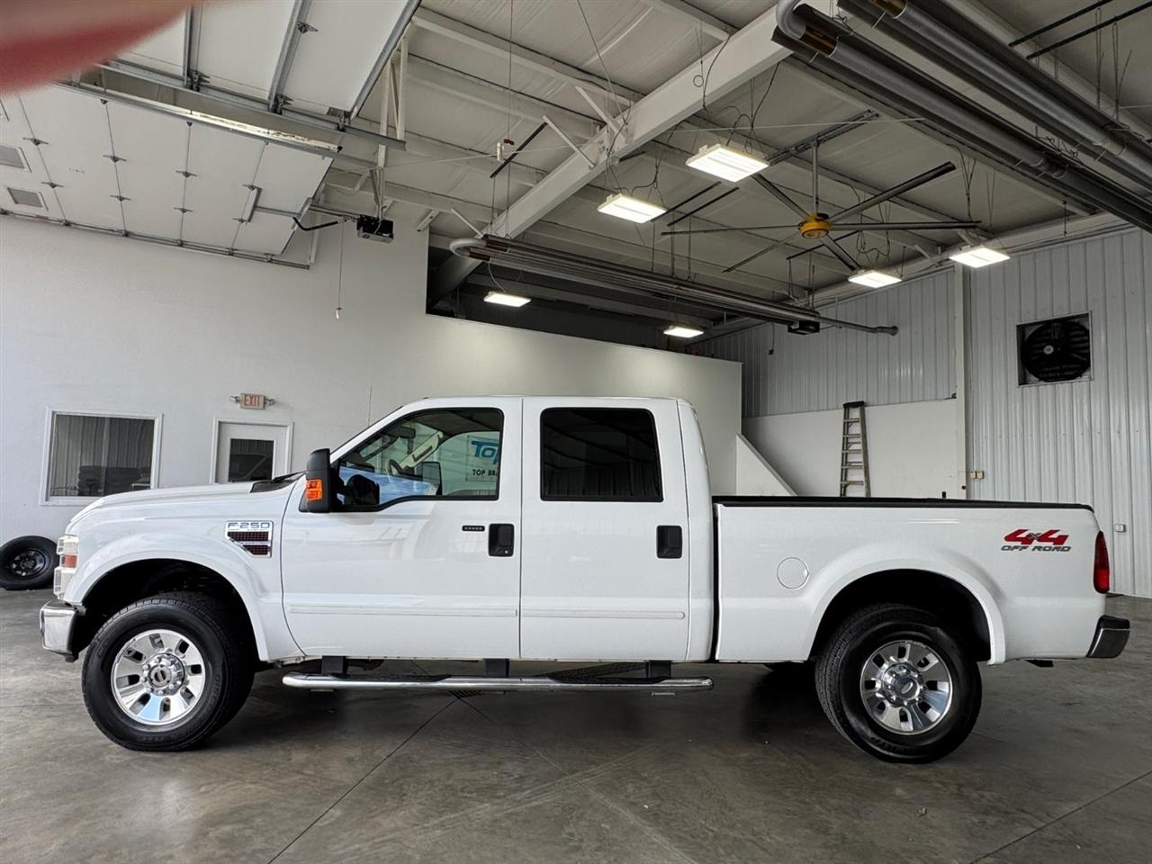Ford Super Duty F-250 SRW 4WD Crew Cab 156" Lariat 2008