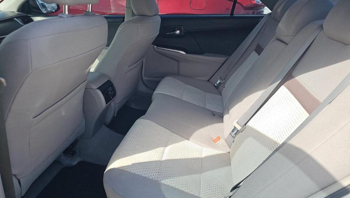 Toyota Camry 4dr Sdn I4 Auto XLE (Natl) 2013