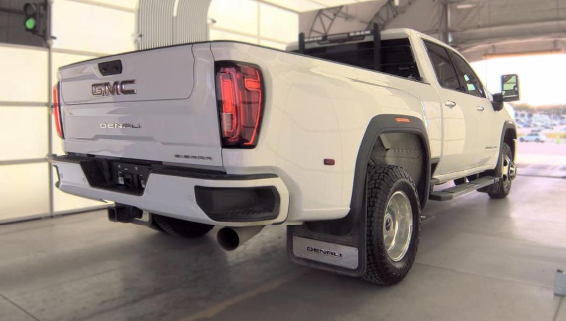 GMC Sierra 3500HD 4WD Crew Cab 172" Denali 2020