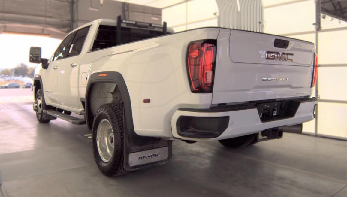 GMC Sierra 3500HD 4WD Crew Cab 172" Denali 2020