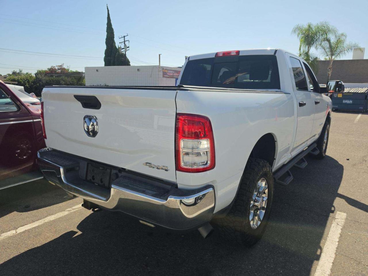 RAM 2500 Tradesman 4x4 Crew Cab 6'4" Box 2020
