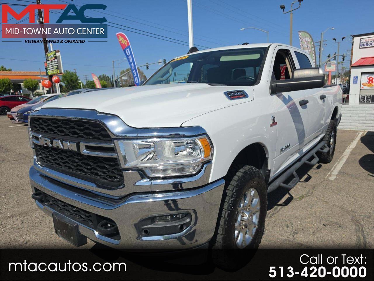 RAM 2500 Tradesman 4x4 Crew Cab 6'4" Box 2020