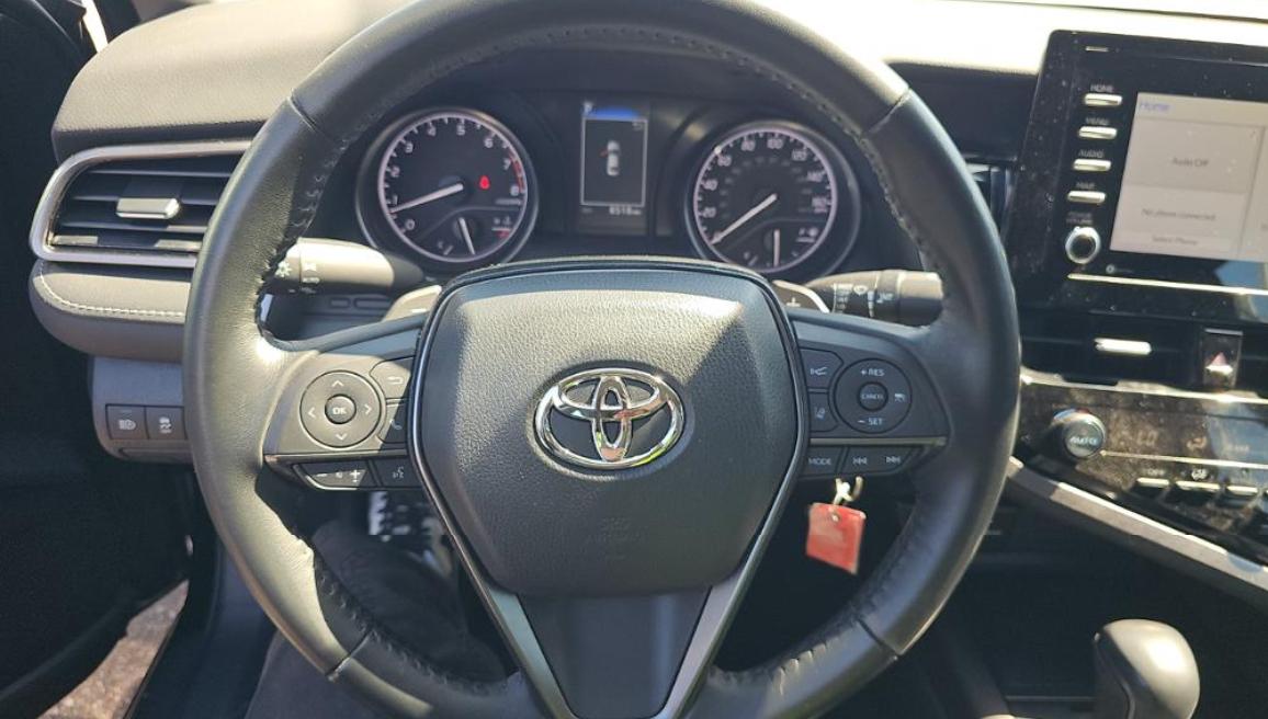 Toyota Camry SE Auto (Natl) 2021