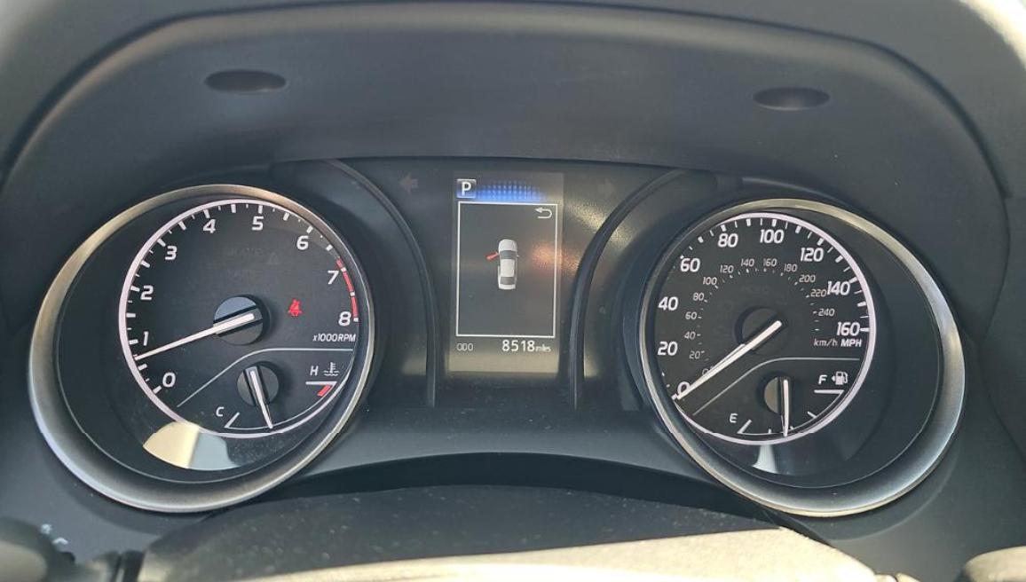 Toyota Camry SE Auto (Natl) 2021