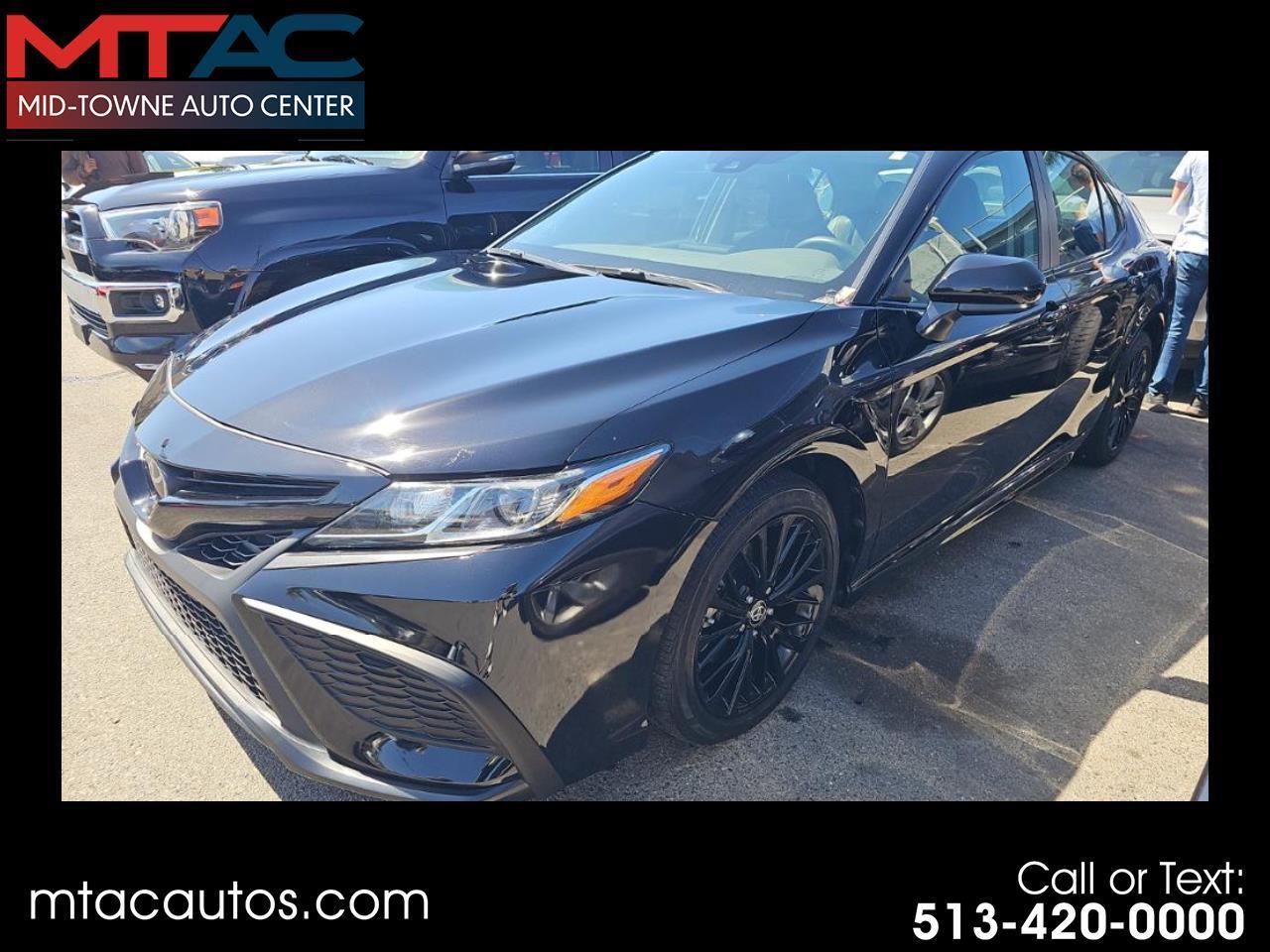 Toyota Camry SE Auto (Natl) 2021