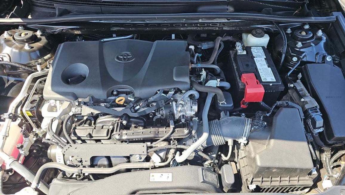 Toyota Camry SE Auto (Natl) 2021