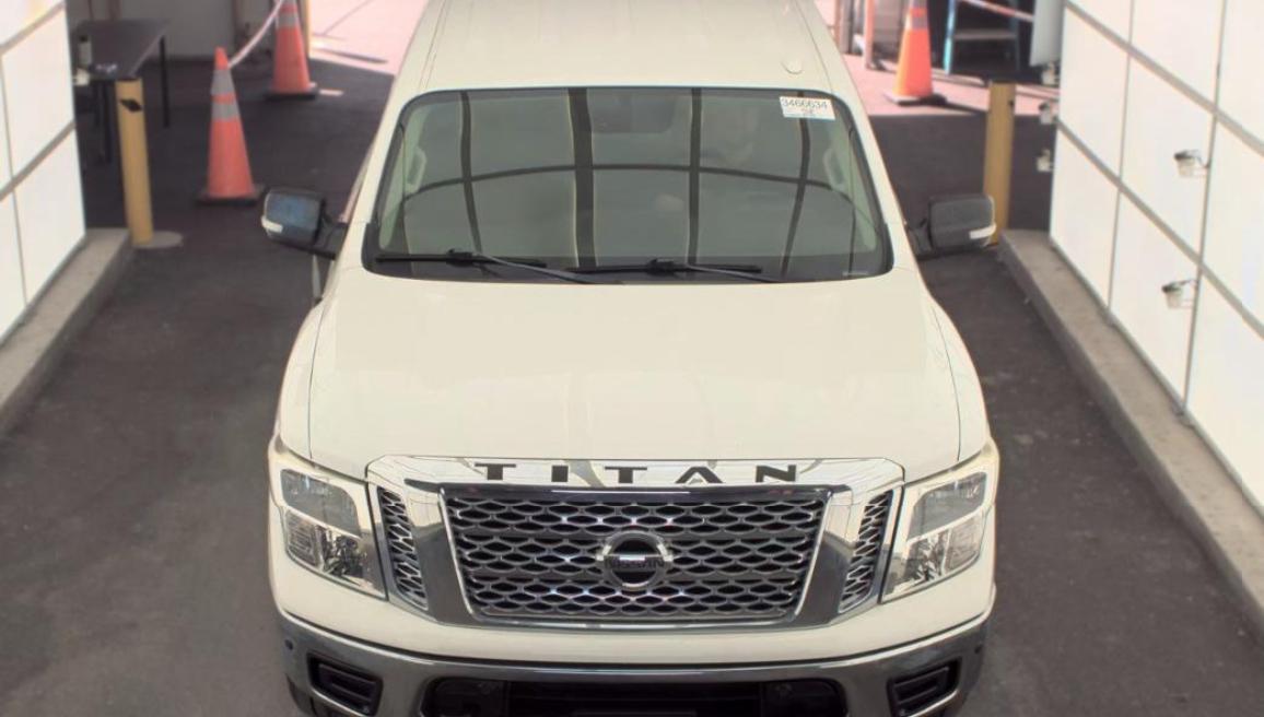 Nissan Titan 4x4 Crew Cab SV 2018