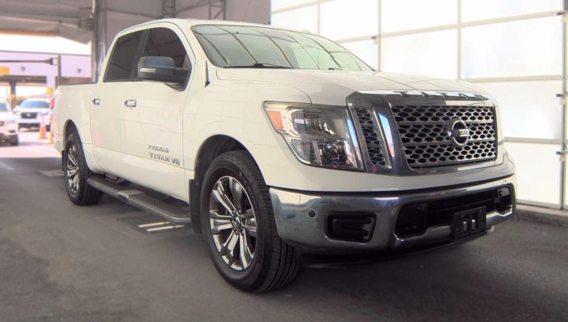 Nissan Titan 4x4 Crew Cab SV 2018