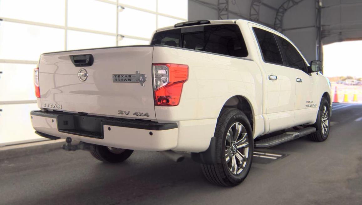 Nissan Titan 4x4 Crew Cab SV 2018