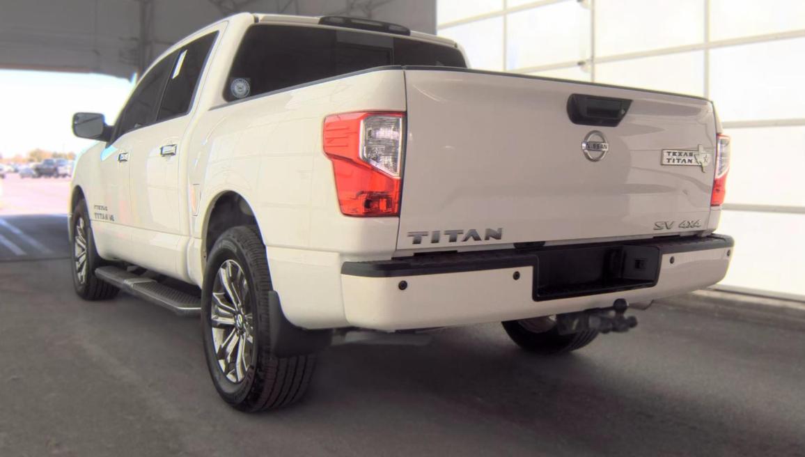 Nissan Titan 4x4 Crew Cab SV 2018
