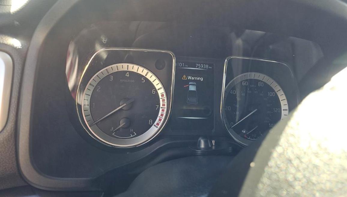 Nissan Titan 4x4 Crew Cab SV 2018