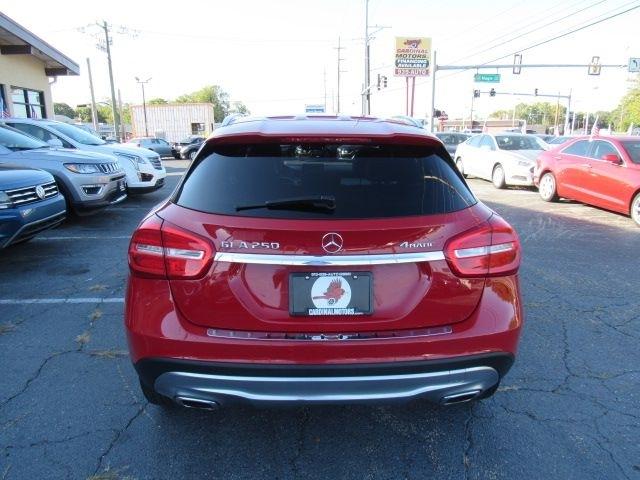 Mercedes-Benz GLA-Class GLA250 4MATIC 2016