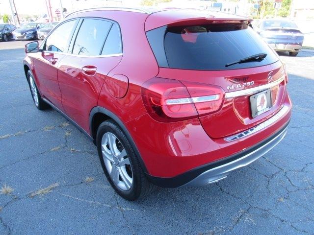 Mercedes-Benz GLA-Class GLA250 4MATIC 2016