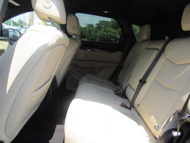 Cadillac XT5 Base AWD 2019