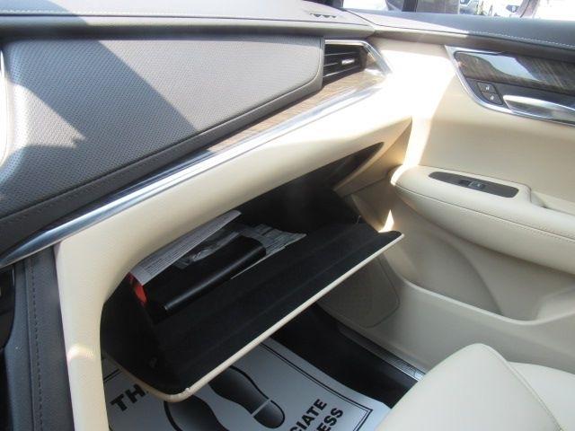 Cadillac XT5 Base AWD 2019