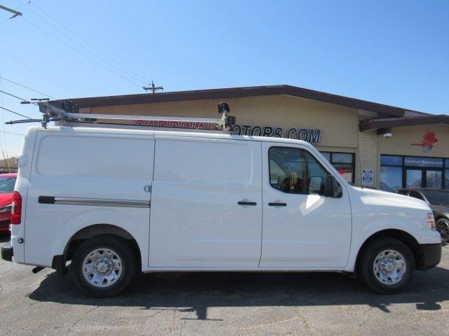 Nissan NV Cargo 2500 HD SV V6 2021