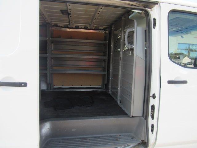 Nissan NV Cargo 2500 HD SV V6 2021