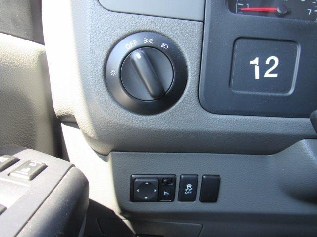 Nissan NV Cargo 2500 HD SV V6 2021