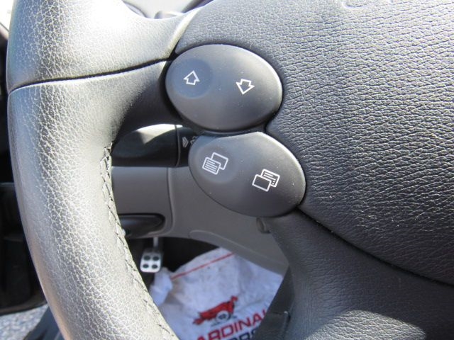 Mercedes-Benz SL-Class SL500 2005