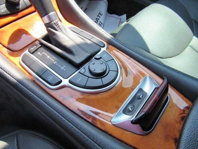 Mercedes-Benz SL-Class SL500 2005