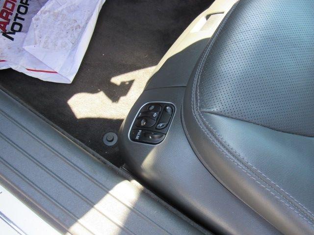 Mercedes-Benz SL-Class SL500 2005