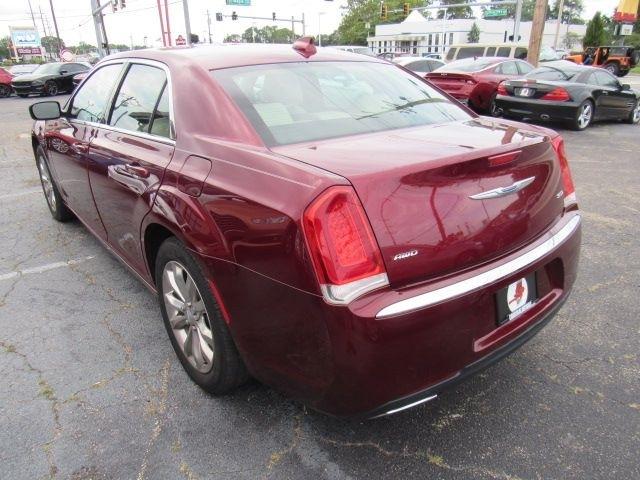 Chrysler 300 Touring AWD 2019