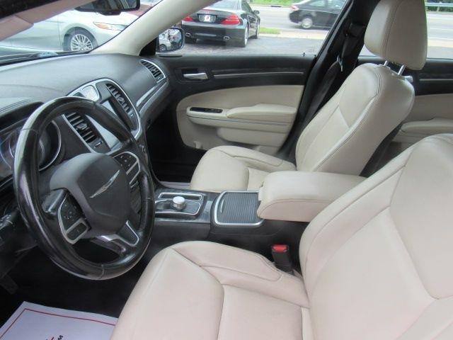 Chrysler 300 Touring AWD 2019