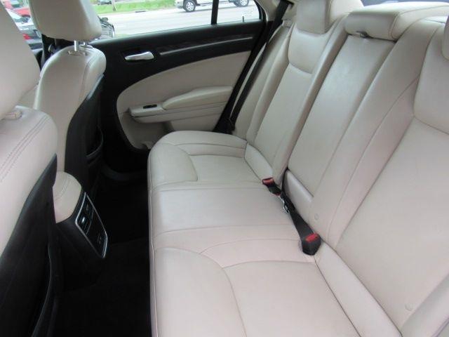 Chrysler 300 Touring AWD 2019