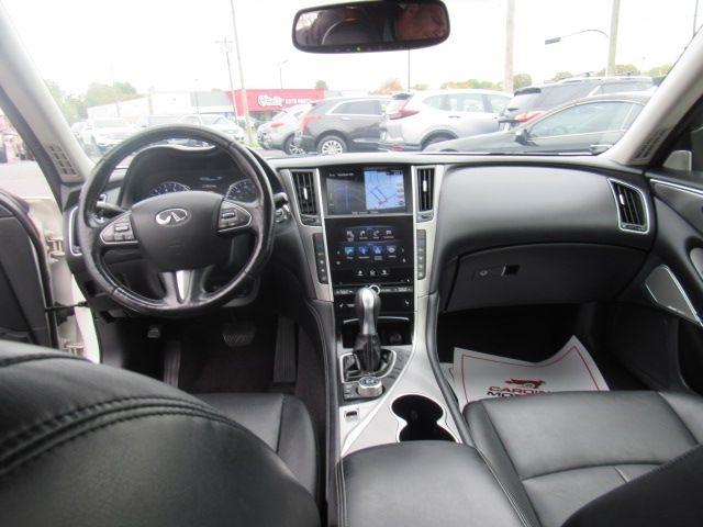 Infiniti Q50 3.0t Premium AWD 2017