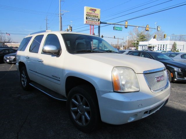 GMC Yukon Denali 4WD 2009