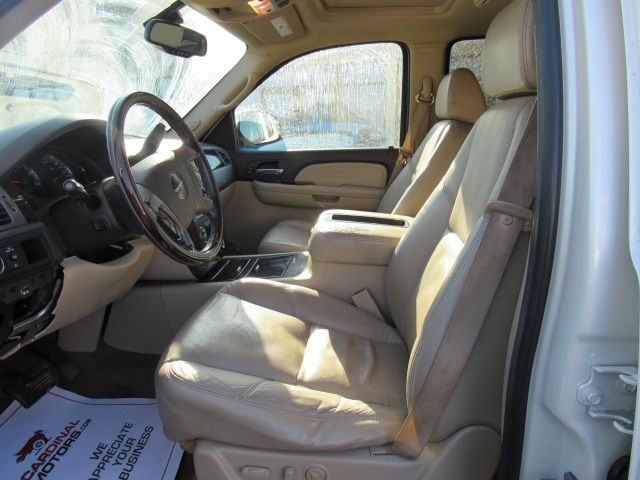 GMC Yukon Denali 4WD 2009