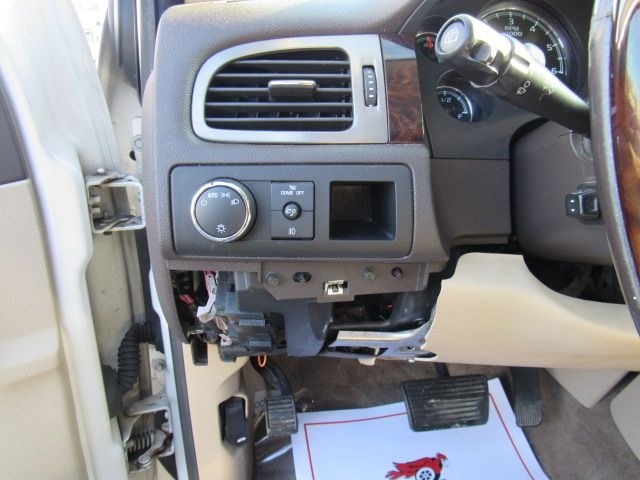 GMC Yukon Denali 4WD 2009