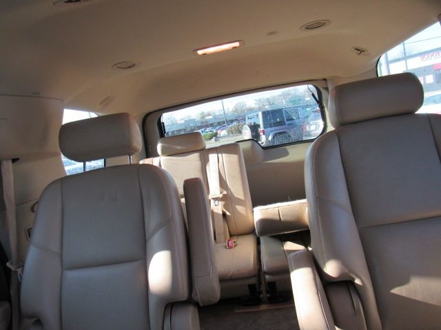 GMC Yukon Denali 4WD 2009