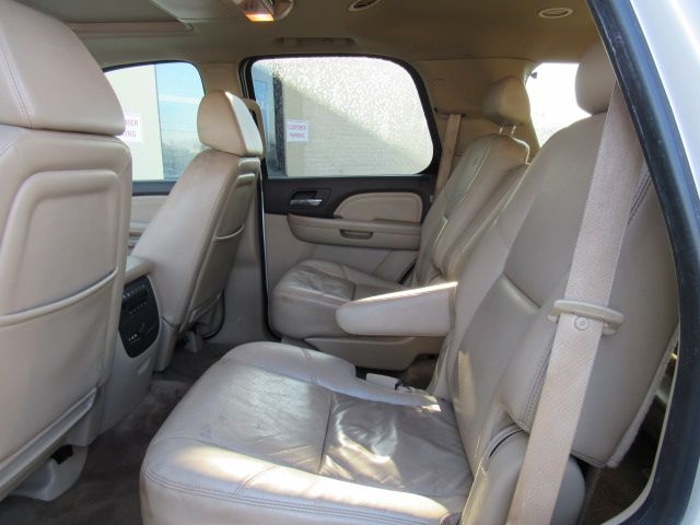 GMC Yukon Denali 4WD 2009