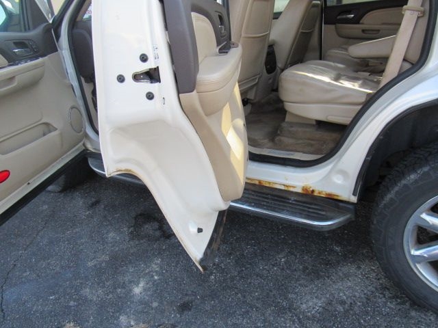 GMC Yukon Denali 4WD 2009