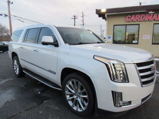 2019 Cadillac Escalade ESV Luxury 4WD