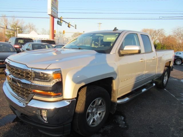 Chevrolet Silverado 1500 LT Double Cab 4WD 2017