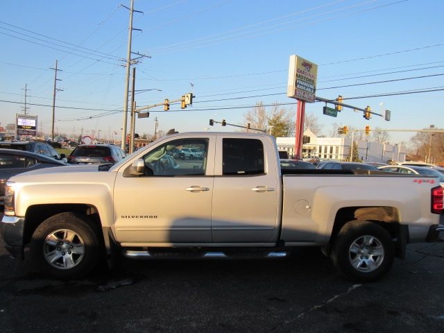 Chevrolet Silverado 1500 LT Double Cab 4WD 2017