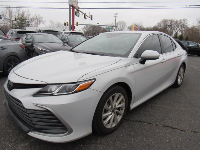 Toyota Camry LE 2022