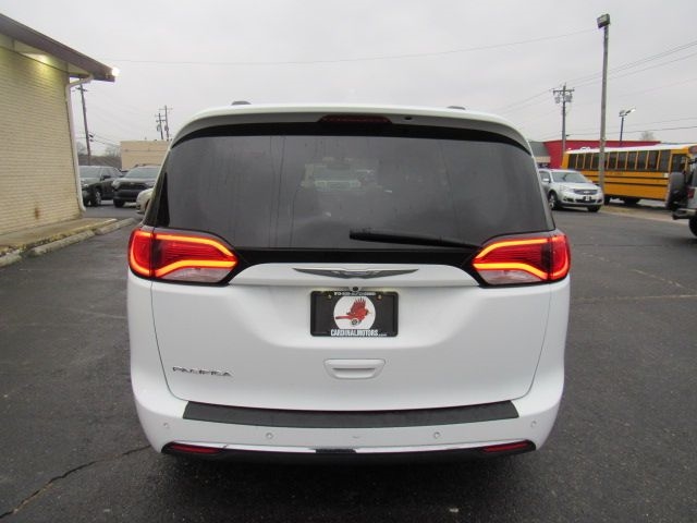 Chrysler Pacifica Touring-L Plus 2017