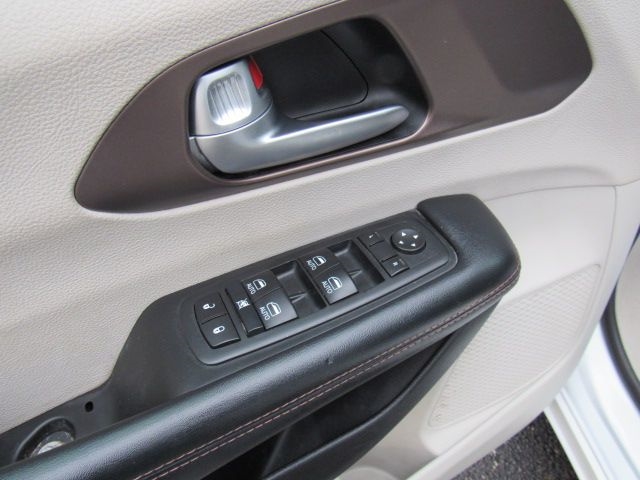 Chrysler Pacifica Touring-L Plus 2017