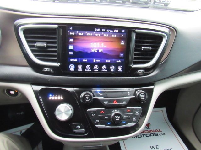 Chrysler Pacifica Touring-L Plus 2017