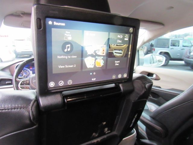 Chrysler Pacifica Touring-L Plus 2017