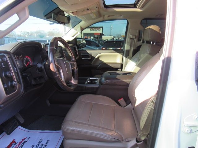 GMC Sierra 1500 Denali Crew Cab Long Box 4WD 2016