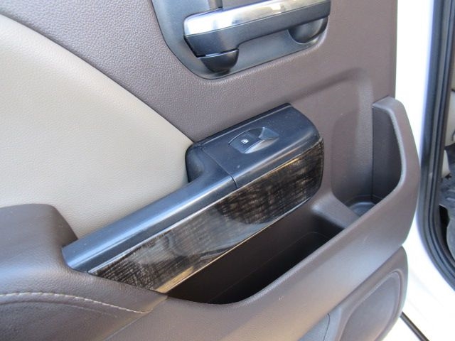 GMC Sierra 1500 Denali Crew Cab Long Box 4WD 2016