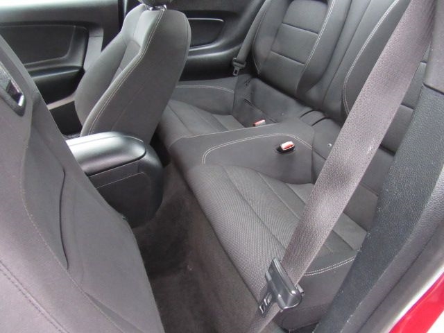 Ford Mustang V6 Coupe 2017