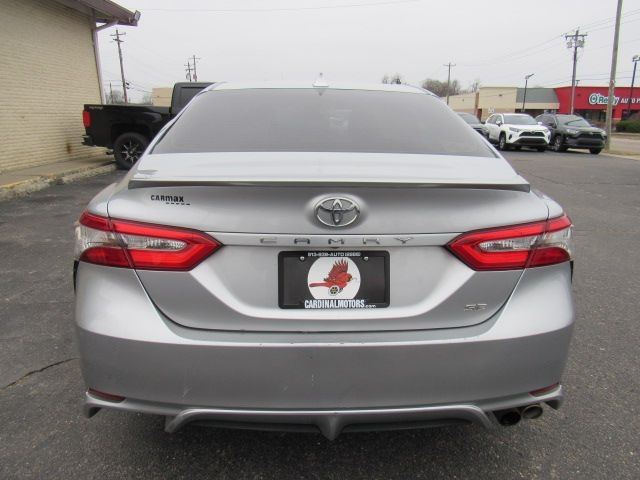 Toyota Camry SE 2018