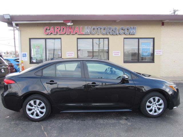 Toyota Corolla LE 2022