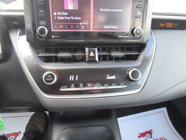 Toyota Corolla LE 2022