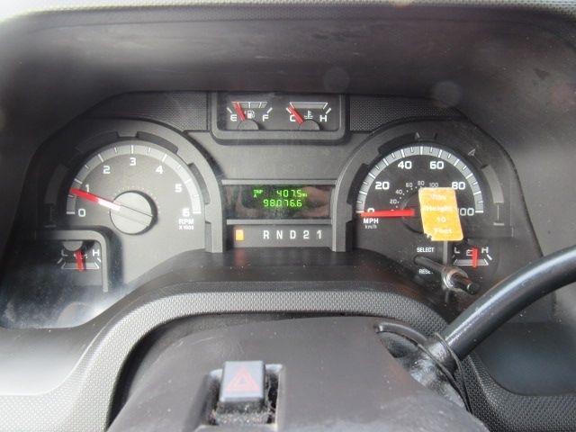Ford Econoline E-350 XL Super Duty 2014